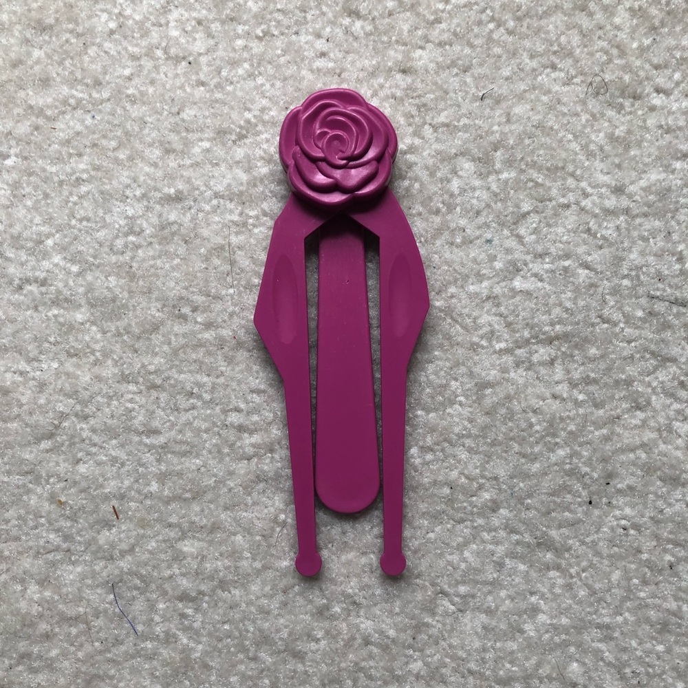 Makeup contour tool